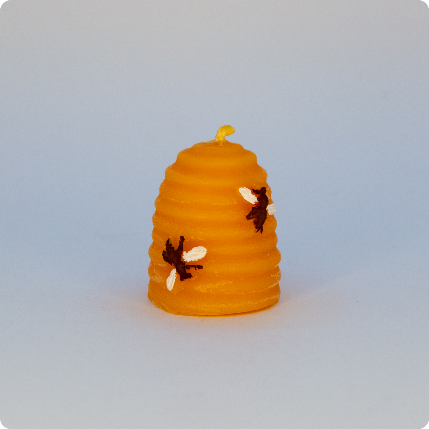 Kerze Bienenmotiv